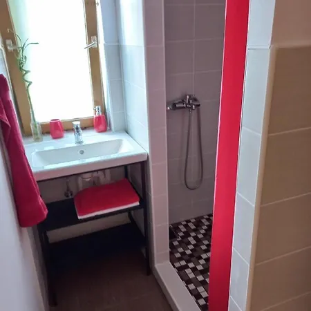 Haromfenyo * Révfülöp